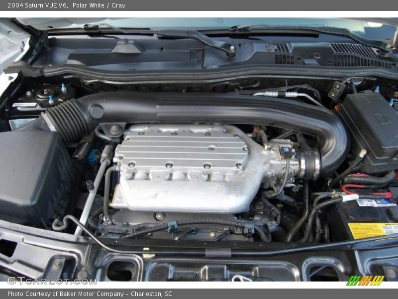Polar White / Gray 2004 Saturn VUE V6