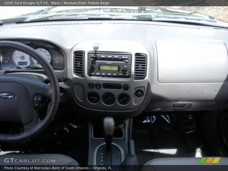 Black / Medium/Dark Pebble Beige 2005 Ford Escape XLT V6