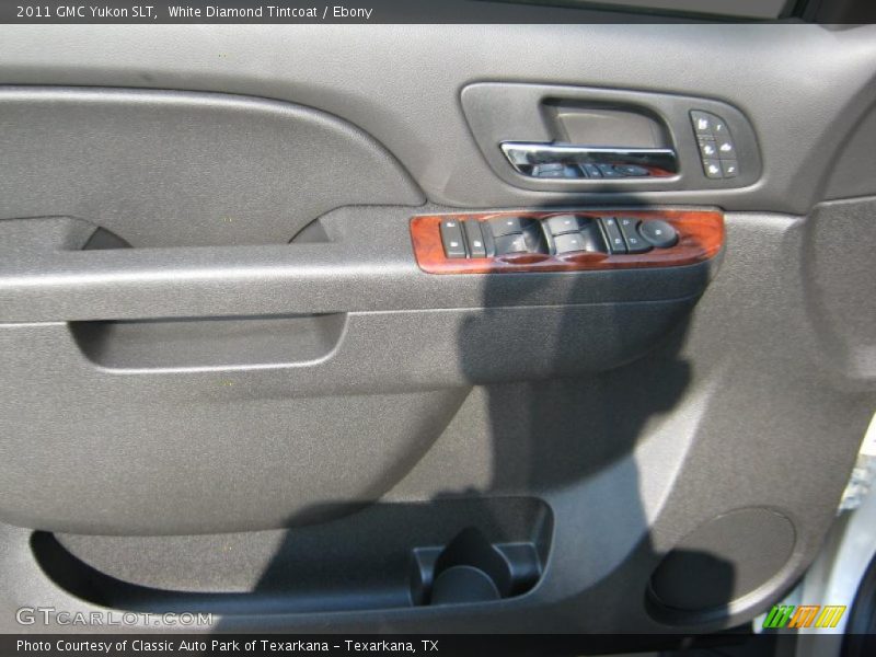 White Diamond Tintcoat / Ebony 2011 GMC Yukon SLT