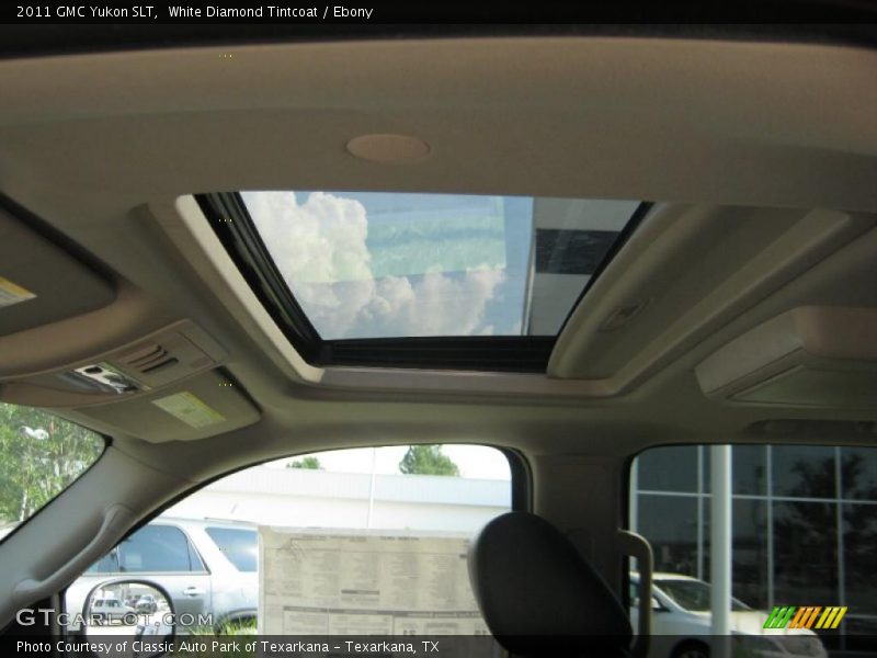 White Diamond Tintcoat / Ebony 2011 GMC Yukon SLT