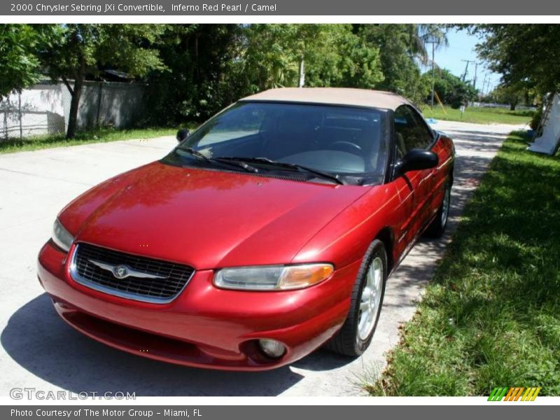 Inferno Red Pearl / Camel 2000 Chrysler Sebring JXi Convertible