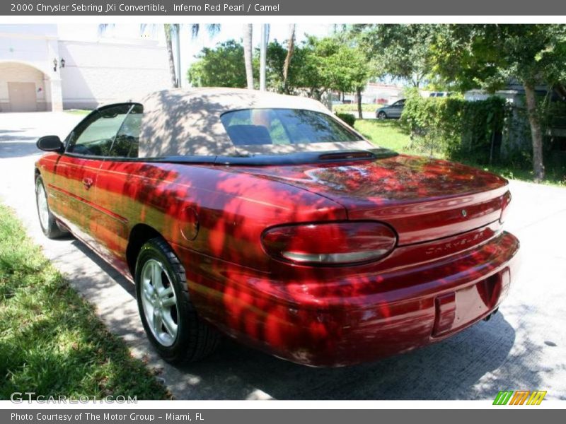 Inferno Red Pearl / Camel 2000 Chrysler Sebring JXi Convertible