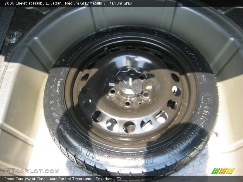 Medium Gray Metallic / Titanium Gray 2006 Chevrolet Malibu LS Sedan