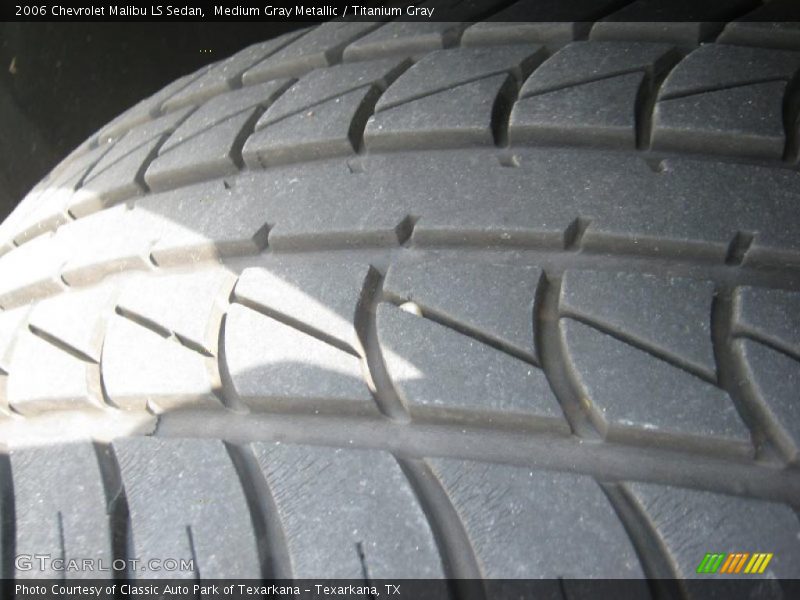 Medium Gray Metallic / Titanium Gray 2006 Chevrolet Malibu LS Sedan