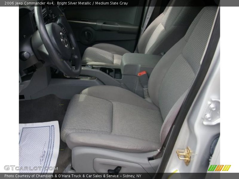 Bright Silver Metallic / Medium Slate Gray 2006 Jeep Commander 4x4
