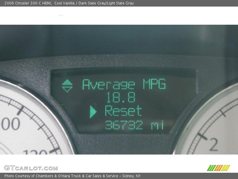 Cool Vanilla / Dark Slate Gray/Light Slate Gray 2006 Chrysler 300 C HEMI