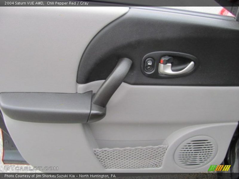 Chili Pepper Red / Gray 2004 Saturn VUE AWD
