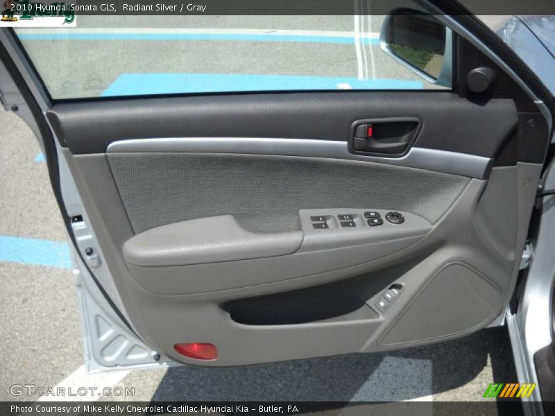 Radiant Silver / Gray 2010 Hyundai Sonata GLS