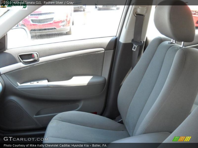 Radiant Silver / Gray 2010 Hyundai Sonata GLS
