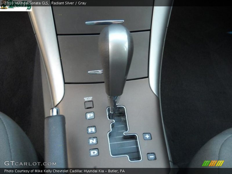 Radiant Silver / Gray 2010 Hyundai Sonata GLS