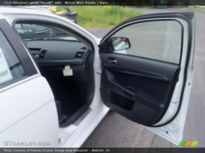 Wicked White Metallic / Black 2010 Mitsubishi Lancer RALLIART AWD