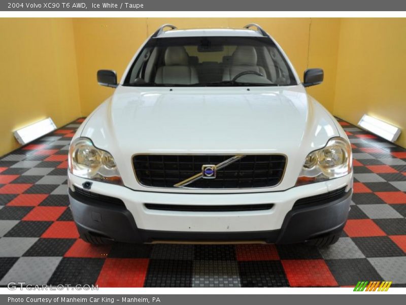 Ice White / Taupe 2004 Volvo XC90 T6 AWD