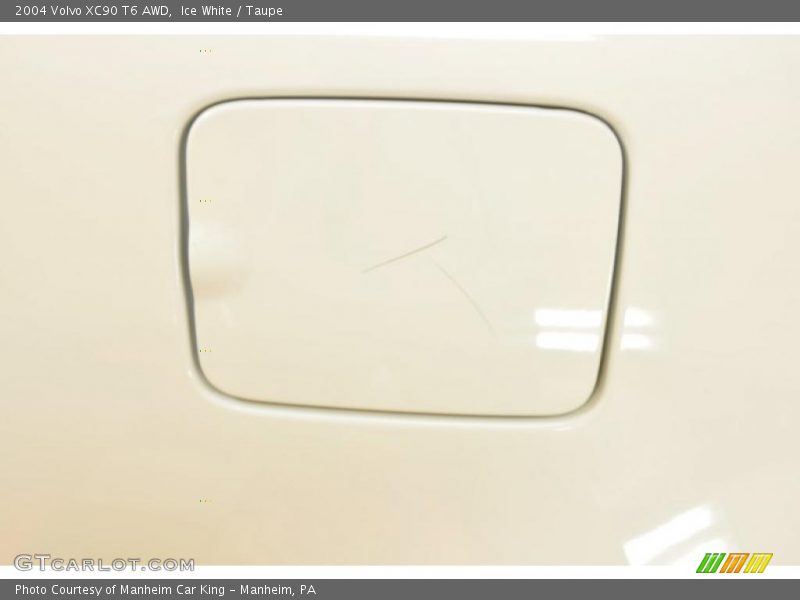 Ice White / Taupe 2004 Volvo XC90 T6 AWD