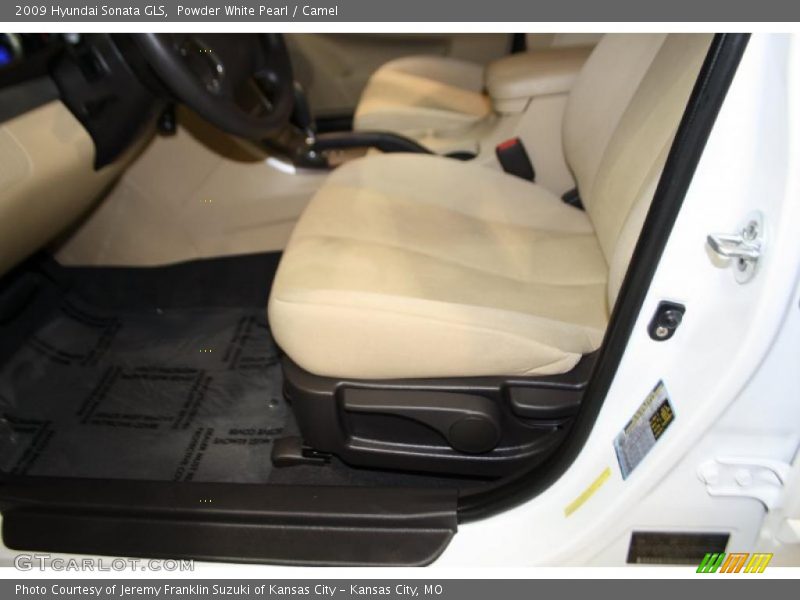 Powder White Pearl / Camel 2009 Hyundai Sonata GLS
