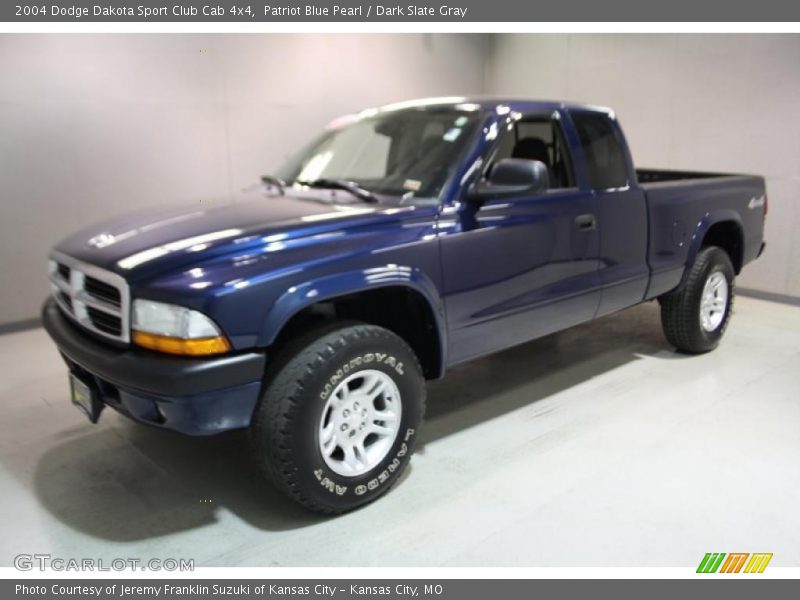 Patriot Blue Pearl / Dark Slate Gray 2004 Dodge Dakota Sport Club Cab 4x4