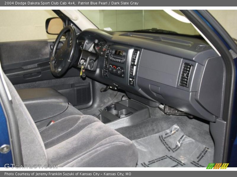 Patriot Blue Pearl / Dark Slate Gray 2004 Dodge Dakota Sport Club Cab 4x4