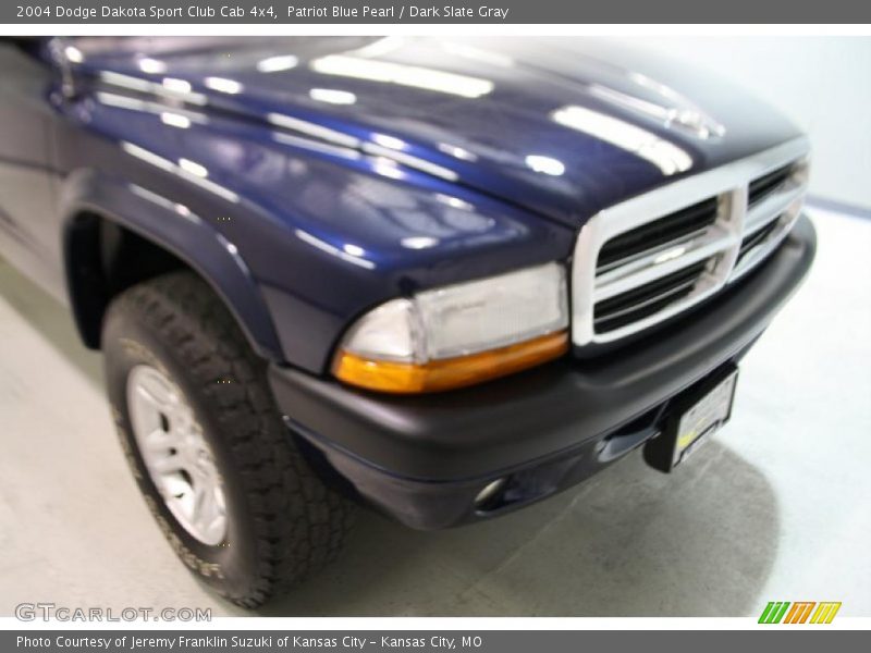 Patriot Blue Pearl / Dark Slate Gray 2004 Dodge Dakota Sport Club Cab 4x4