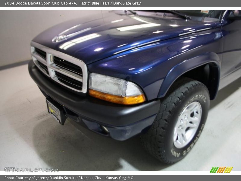 Patriot Blue Pearl / Dark Slate Gray 2004 Dodge Dakota Sport Club Cab 4x4