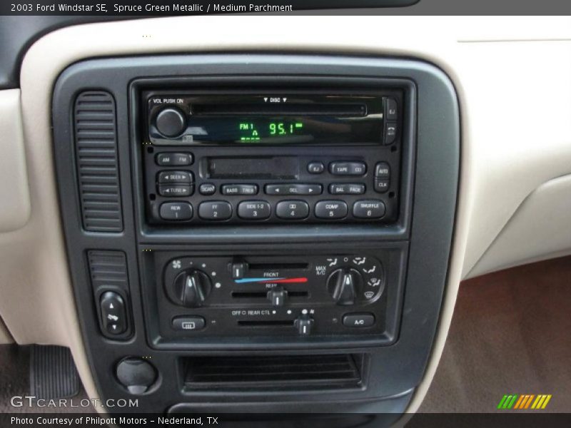 Spruce Green Metallic / Medium Parchment 2003 Ford Windstar SE