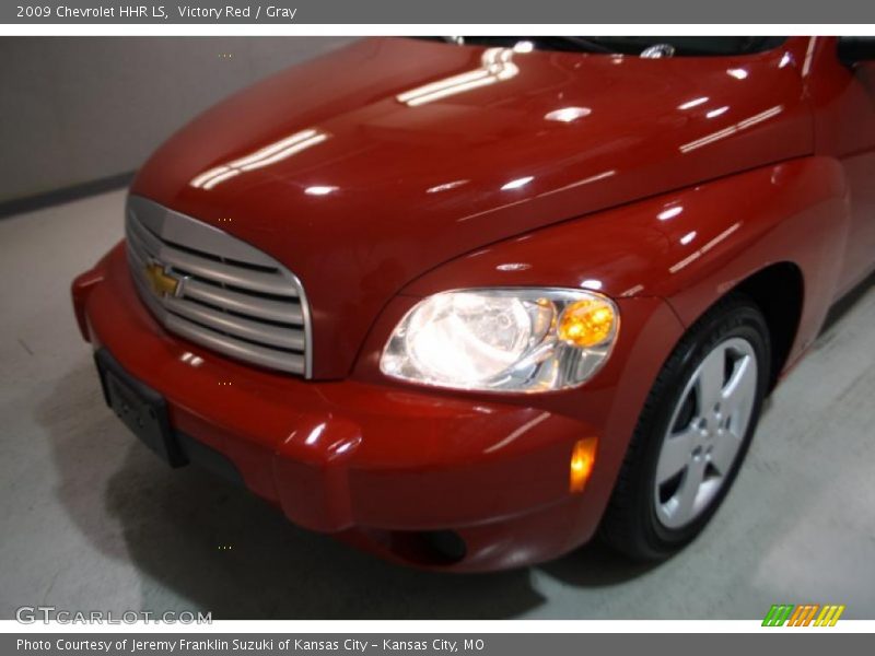 Victory Red / Gray 2009 Chevrolet HHR LS