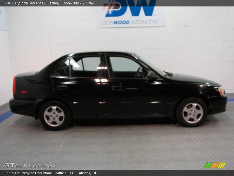 Ebony Black / Gray 2001 Hyundai Accent GL Sedan