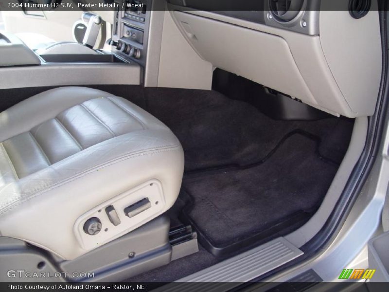 Pewter Metallic / Wheat 2004 Hummer H2 SUV