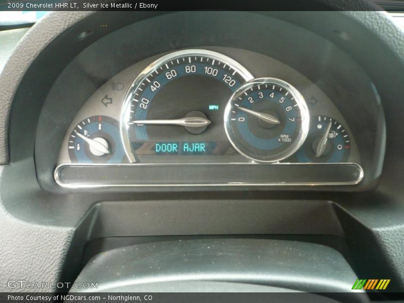 Silver Ice Metallic / Ebony 2009 Chevrolet HHR LT