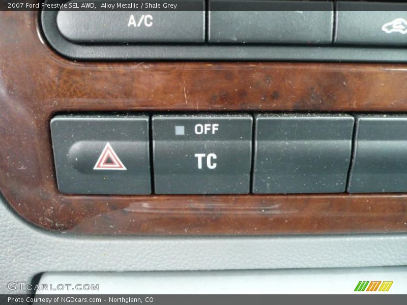 Alloy Metallic / Shale Grey 2007 Ford Freestyle SEL AWD