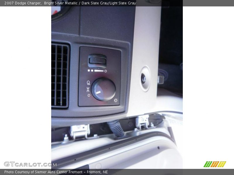 Bright Silver Metallic / Dark Slate Gray/Light Slate Gray 2007 Dodge Charger