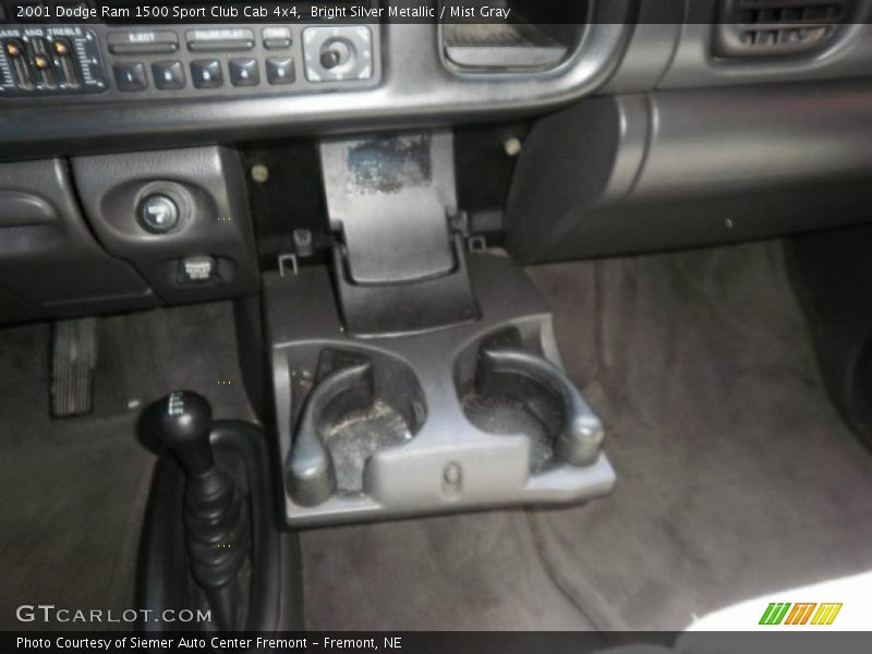 Bright Silver Metallic / Mist Gray 2001 Dodge Ram 1500 Sport Club Cab 4x4