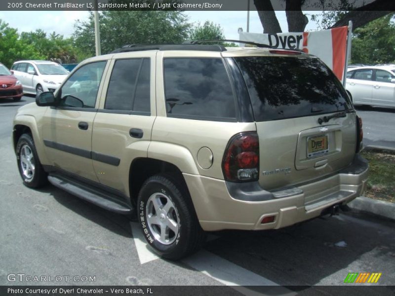 Sandstone Metallic / Light Cashmere/Ebony 2005 Chevrolet TrailBlazer LS