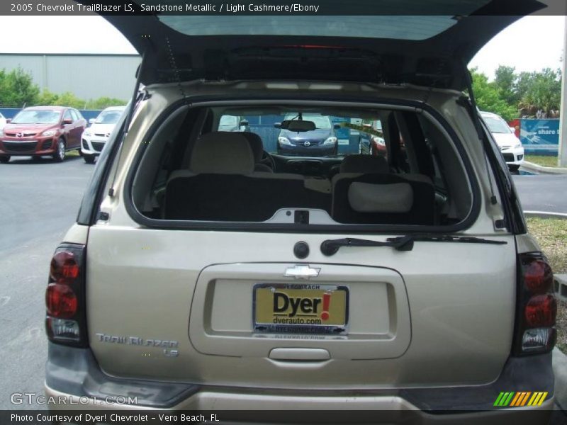 Sandstone Metallic / Light Cashmere/Ebony 2005 Chevrolet TrailBlazer LS