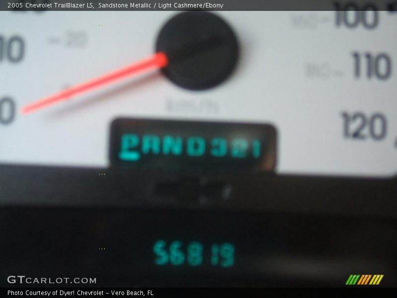 Sandstone Metallic / Light Cashmere/Ebony 2005 Chevrolet TrailBlazer LS