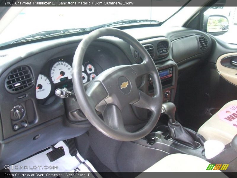 Sandstone Metallic / Light Cashmere/Ebony 2005 Chevrolet TrailBlazer LS