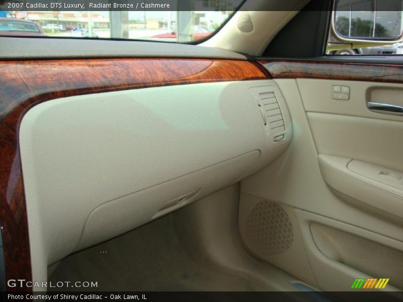 Radiant Bronze / Cashmere 2007 Cadillac DTS Luxury