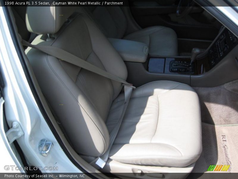 Cayman White Pearl Metallic / Parchment 1998 Acura RL 3.5 Sedan