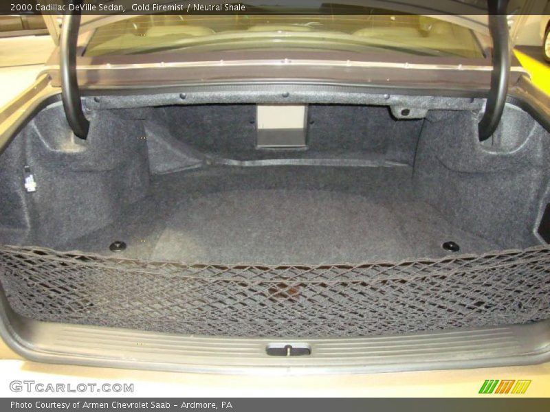 Gold Firemist / Neutral Shale 2000 Cadillac DeVille Sedan