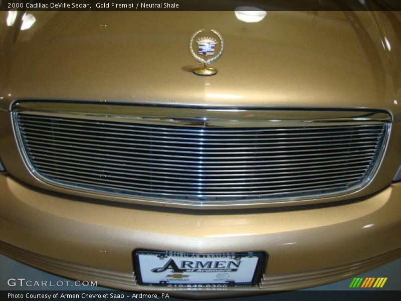 Gold Firemist / Neutral Shale 2000 Cadillac DeVille Sedan