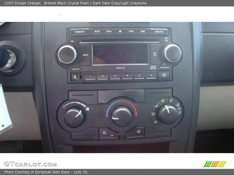 Brilliant Black Crystal Pearl / Dark Slate Gray/Light Graystone 2007 Dodge Charger