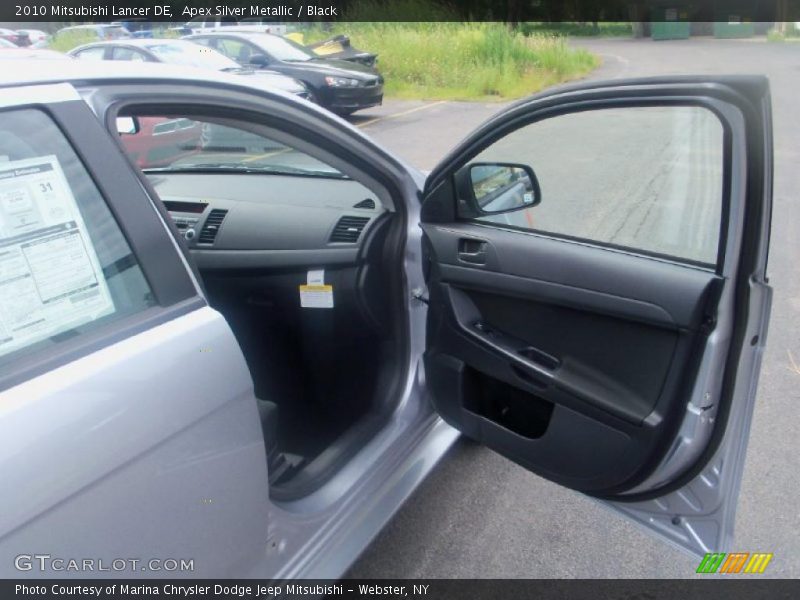 Apex Silver Metallic / Black 2010 Mitsubishi Lancer DE