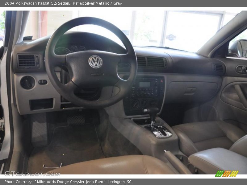 Reflex Silver Metallic / Grey 2004 Volkswagen Passat GLS Sedan