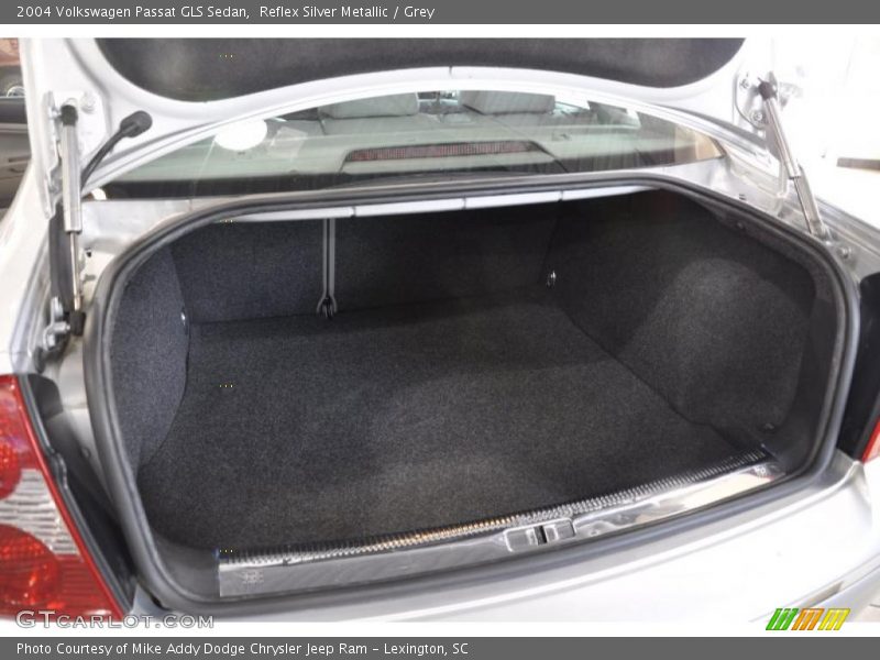 Reflex Silver Metallic / Grey 2004 Volkswagen Passat GLS Sedan