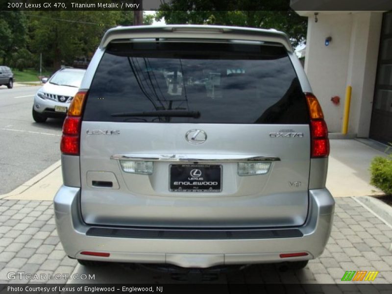 Titanium Metallic / Ivory 2007 Lexus GX 470