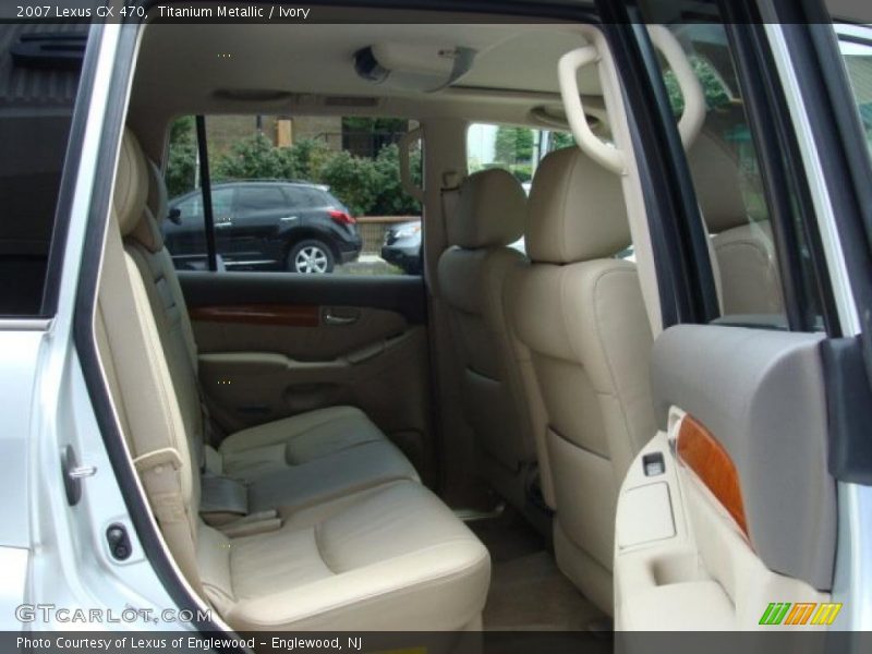 Titanium Metallic / Ivory 2007 Lexus GX 470