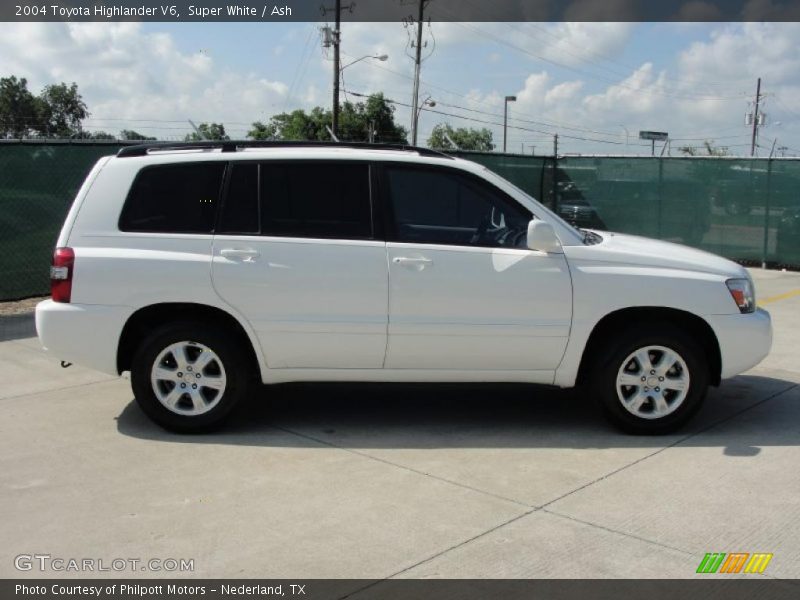 Super White / Ash 2004 Toyota Highlander V6