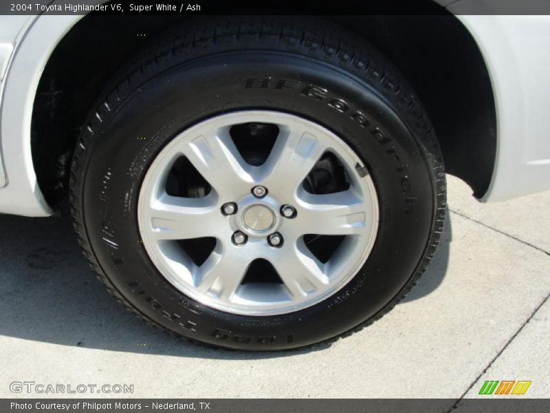 Super White / Ash 2004 Toyota Highlander V6