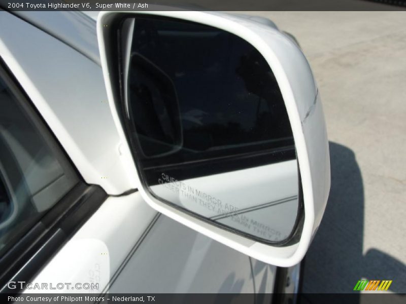 Super White / Ash 2004 Toyota Highlander V6