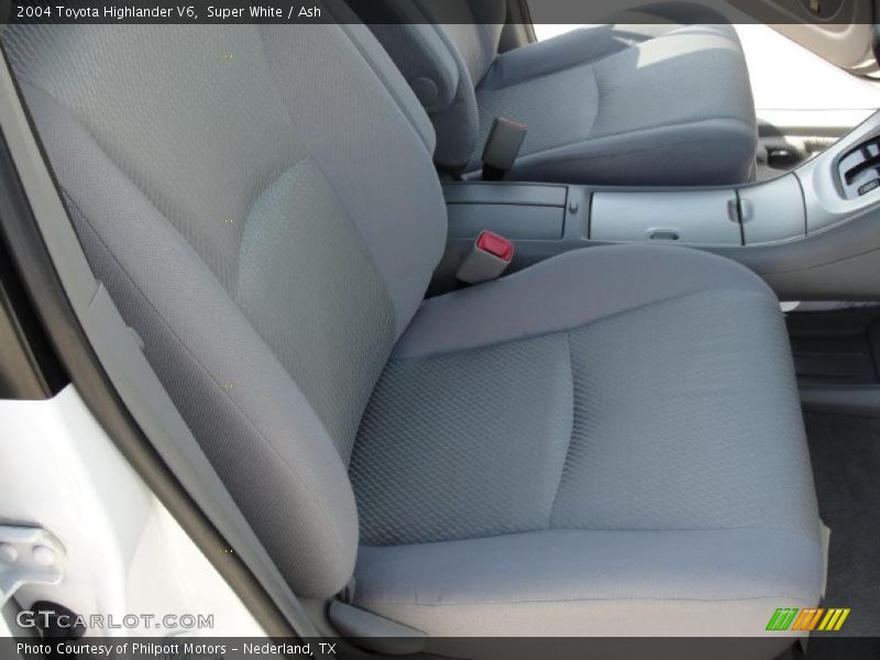 Super White / Ash 2004 Toyota Highlander V6