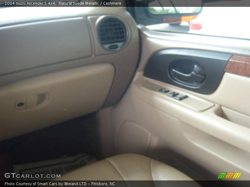 Natural Suede Metallic / Cashmere 2004 Isuzu Ascender S 4x4