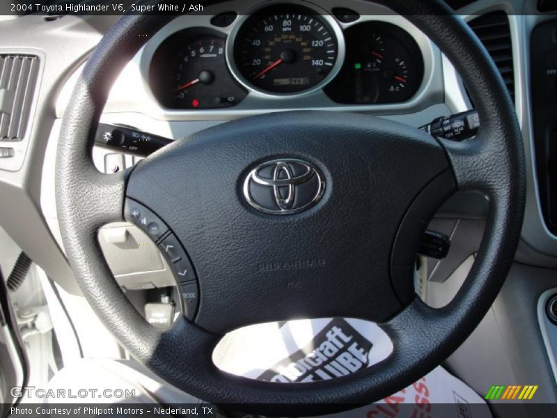 Super White / Ash 2004 Toyota Highlander V6